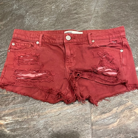Garage, rusty red, booty shorts - Picture 1 of 10